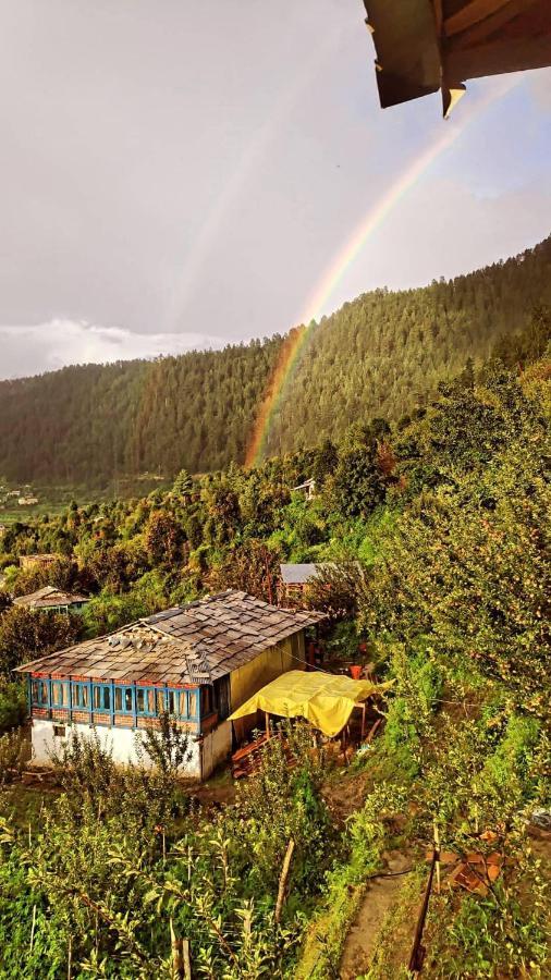 Sukun Hostel Sainj Buitenkant foto